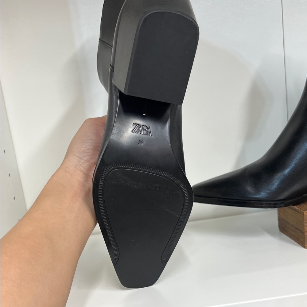🔥🔥 Zara Black Leather Pointed Ankle Boots - Picture 5 of 5